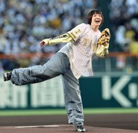 甲子園のマウンドでナイスピッチ