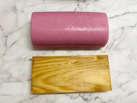 包丁の背を使って板から外してみました。めちゃくちゃきれいにとれました