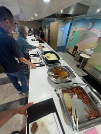 入港を延期している間の食事は無償で提供（福井響さん提供）