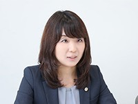 岩壁 美莉