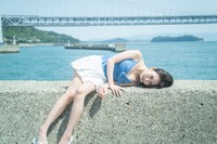 STU48・内海里音1st写真集から（撮影：佐藤佑一、株式会社KADOKAWA）