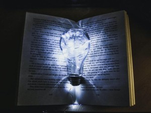 息苦しい学校から守ってくれたのは、ジャケ読みから始まった読書習慣