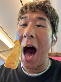 「タクト。指揮棒」（田村裕さんの公式Xから）