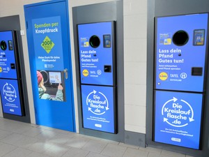 スーパーに並ぶ再生プラスチック　デポジットで回るドイツのリサイクル