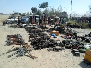 拠点のアメリカ軍基地を早々に放棄　アフガニスタンからの見苦しい撤収