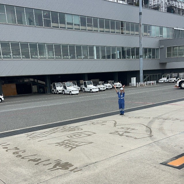 ポートタワーなど神戸の人気スポットをスラスラ（スカイマーク提供）