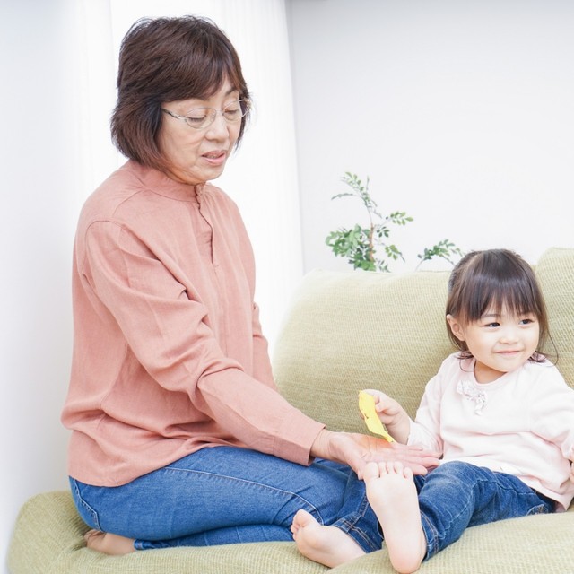 帰省はうれしいが…　※画像はイメージです（maroke/photoAC）