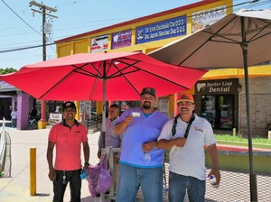 ８人に１人が歯医者！？　格安「奥歯の町」　メキシコ