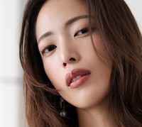 宇佐美なお デジタル写真集『TWO TONE』