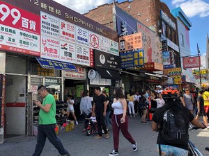 ニューヨークのチャイナタウン、中国と台湾がアメリカで交錯する街