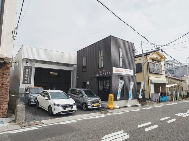 レンタカーを窃盗される被害に遭った神奈川県のニコニコレンタカー小田原扇町店（いずれも提供写真）