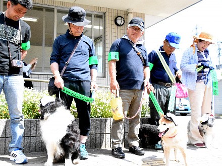 犬と散歩しながら「わんわんパトロール」、福岡市でもスタート