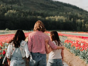 幼馴染と過ごした賑やかなクリスマスには、もう戻れないけれど