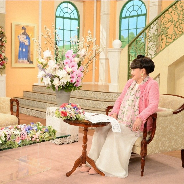 「徹子の部屋」　（右から） 黒柳徹子、大月みやこ＝テレビ朝日提供