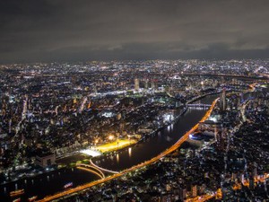 推しの聖地に住みながら、推しのイベントに全通する夢を見て