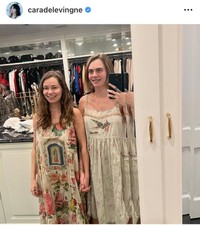 カーラ・デルヴィーニュのインスタグラム＠caradelevingneより