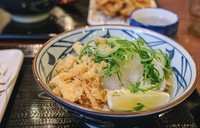 「かけだし」のおかわりが無料！？※画像はイメージです（雄一 榎戸/stock.adobe.com）