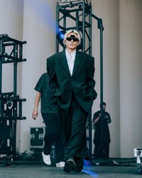 「Lollapalooza 2025」のステージ上の藤井風さん（提供）