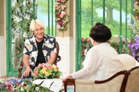 15日放送の「徹子の部屋」に出演するヒロシ（左）と司会の黒柳徹子＝テレビ朝日提供