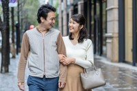 一緒に街を歩きたいと思うファッションの男性芸能人ランキング一位は目黒連　※画像はイメージです　(taka/stock.adobe.com/)
