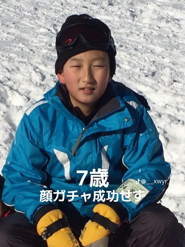 7歳の頃のりょうさん／りょうさん（@__xwyr_928）提供