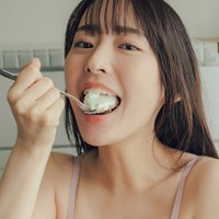 「週刊SPA!」（扶桑社）2025年6月17日発売号に登場した高崎かなみ＝撮影：東京祐、ヘアメイク：花房みなみ、スタイリング：毛塚由恵