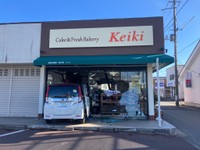 「ブレーキとアクセルを踏み間違えた」　洋菓子店に乗用車が突っ込む　２人軽傷　宮城・気仙沼市