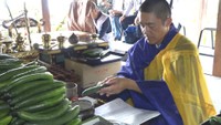 小豆島の寺できうり加持　キュウリに病気封じ込めて健康祈る　香川