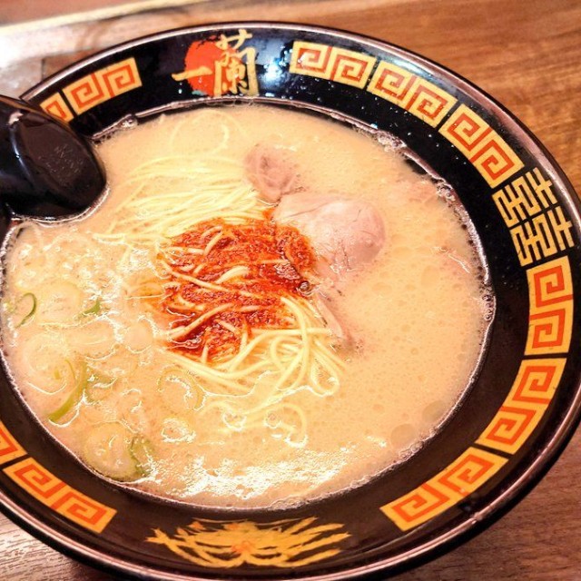 運ばれてきたのはなんと新品のラーメン！（提供：ぉとぉぉちゃんさん）