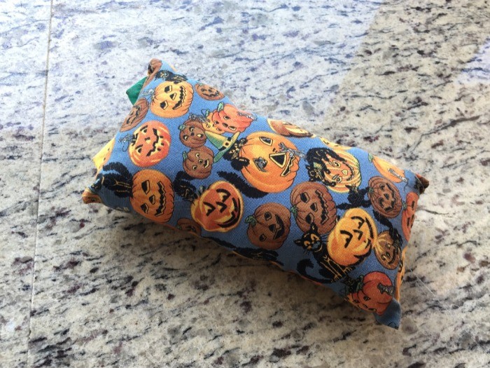 マタタビクッション