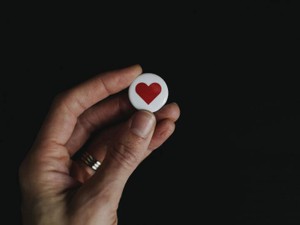 SNSで救われた私の苦しみ。顔も名前も知らない人からの助言