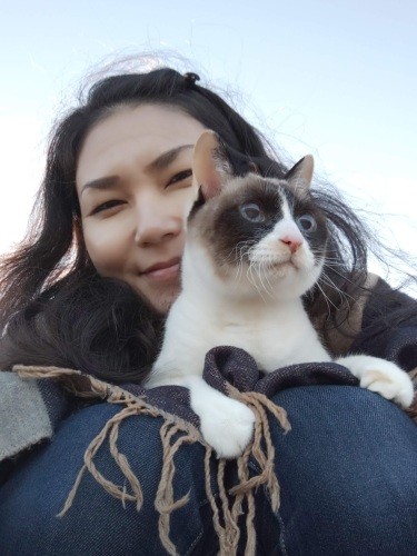 沖縄の病院の前に捨てられていたメス猫のステラ。動物看護師人生を共に歩んでくれた（梶さん提供）