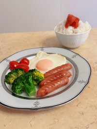 まるでAIが作ったような理想的な朝ごはん！？(藤田シオン提供)