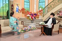 「徹子の部屋」   黒柳徹子(右)、山村紅葉＝テレビ朝日提供