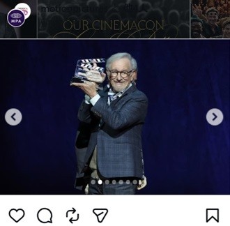 スティーブン・スピルバーグ監督＝「シネマコン2026」のインスタグラム＠cinemaconより