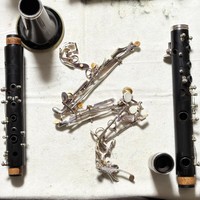 クラリネットを中心にさまざまな管楽器の修理を手がける國弘さん（國弘泰生さん提供）