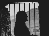 「女に学問はいらない」父の言葉に傷ついた私が社会に願うこと