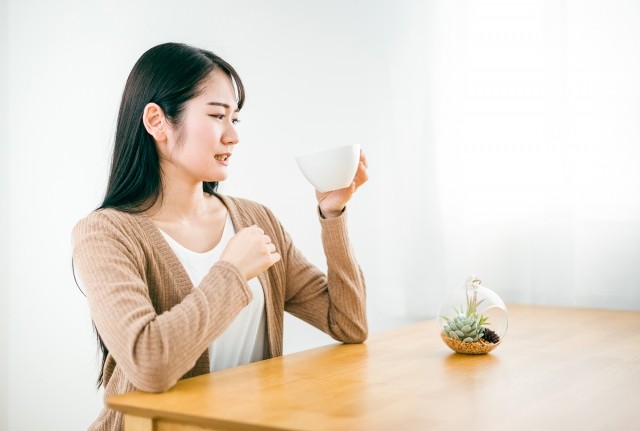 花粉症がひどくなって味覚異常を訴える人が増えている！？（photoACより「FineGraphics」さん撮影、イメージ画像）
