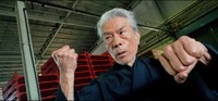 映画『夢物語 The Living Dragon』より