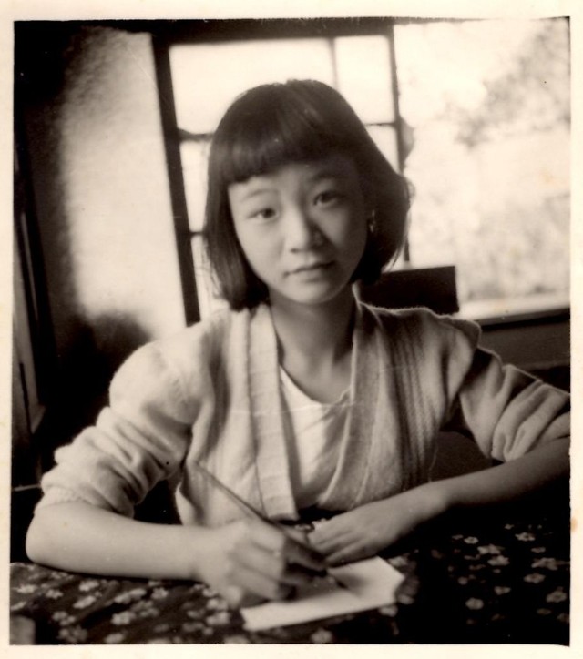 こちらも同様に大叔父が母を撮影した写真だという（蝸牛さん提供）