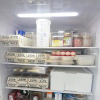 無事に冷蔵庫に入った12本の牛乳／Shieさん（@shie.labo）提供