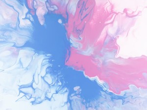 癖毛だって私らしくて美しいはずなのに、世間の美の基準が苦しめる