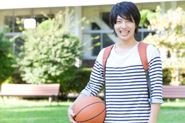 体力の高い学生ほど、卒業後の年収が高い傾向　※画像はイメージです（Paylessimages/stock.adobe.com）