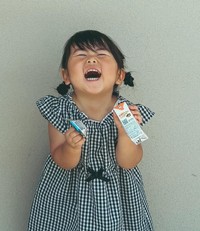 大好きなラムネとジュースに大興奮♡（提供：＠te_to_ra__さん）