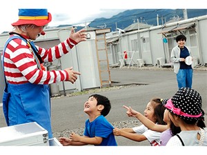 東日本大震災から12年、いのちの尊さ、まばゆさ伝えたい　写真絵本「ただいま、おかえり。3・11からのあのこたち」石井麻木さん寄稿
