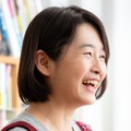 小川公代さん「ゆっくり歩く」インタビュー　7年間の母の介護、ケアの実践は「書かずにはいられなかった」
