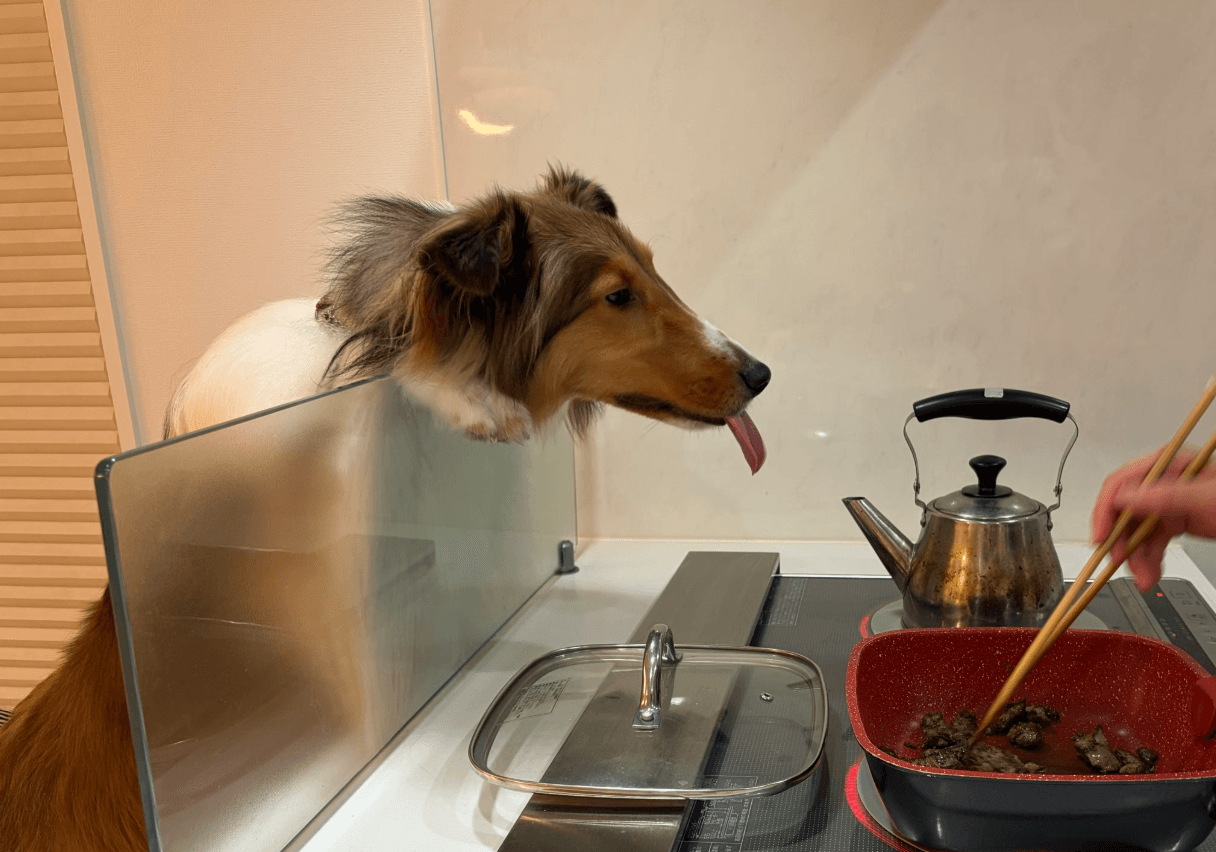 湯気まで味わいつくす！ベルっち 画像提供：飼い主