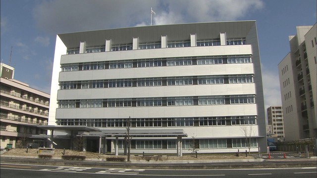 施設駐車場に落書きした疑いで逮捕　岡山市東消防署の消防士長を起訴猶予の不起訴処分　岡山地検