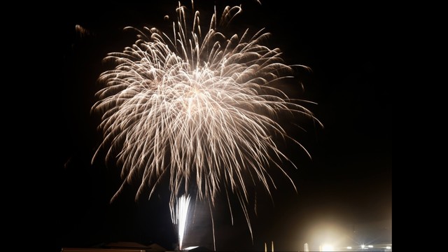 夜空を彩る500発の花火「大盆踊り大会」開催　岡山市