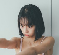 華村あすか「SPA!デジタル写真集『キャンパスに焼き付けて』」より＝撮影・東京祐、ヘアメイク・北原果（KiKi inc.）、スタイリング・柾木愛乃